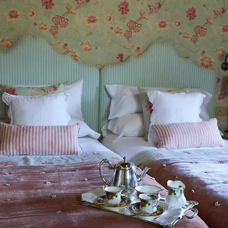 Helguera Palacio Boutique & Antique Hotel