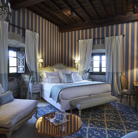 Helguera Palacio Boutique & Antique Hotell 5*
