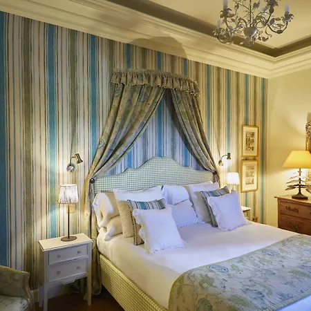 Helguera Palacio Boutique & Antique