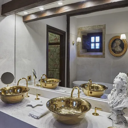 Hotell Helguera Palacio Boutique & Antique Vargas