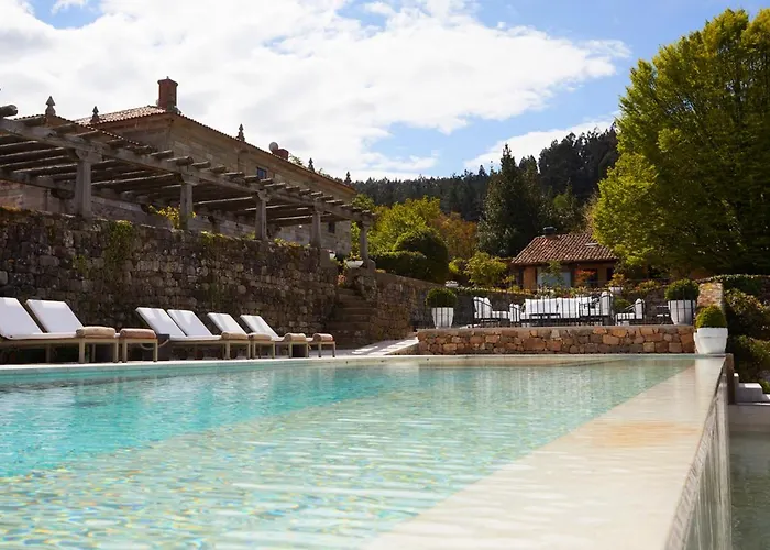 Helguera Palacio Boutique & Antique Vargas