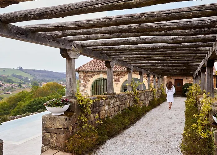 Hotel Helguera Palacio Boutique & Antique 5*