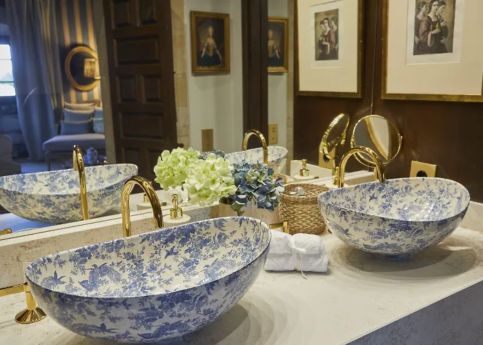 Helguera Palacio Boutique & Antique Hotel Vargas