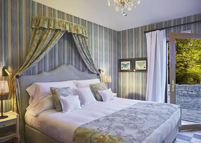 Hotel Helguera Palacio Boutique & Antique Vargas