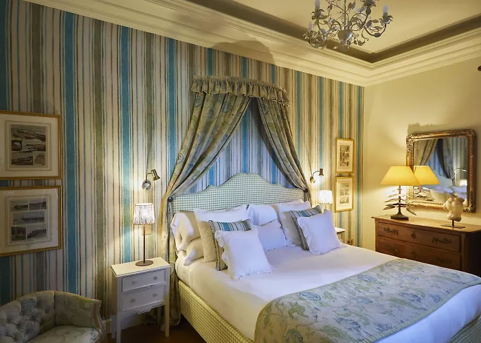 Helguera Palacio Boutique & Antique